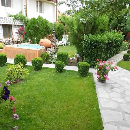 בית הארחה Zigen House בנסקו
