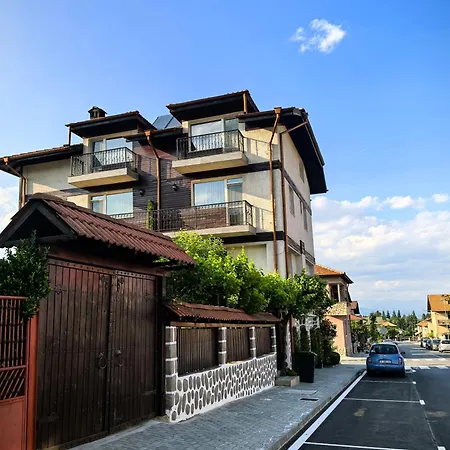 Zigen House בית הארחה 3*